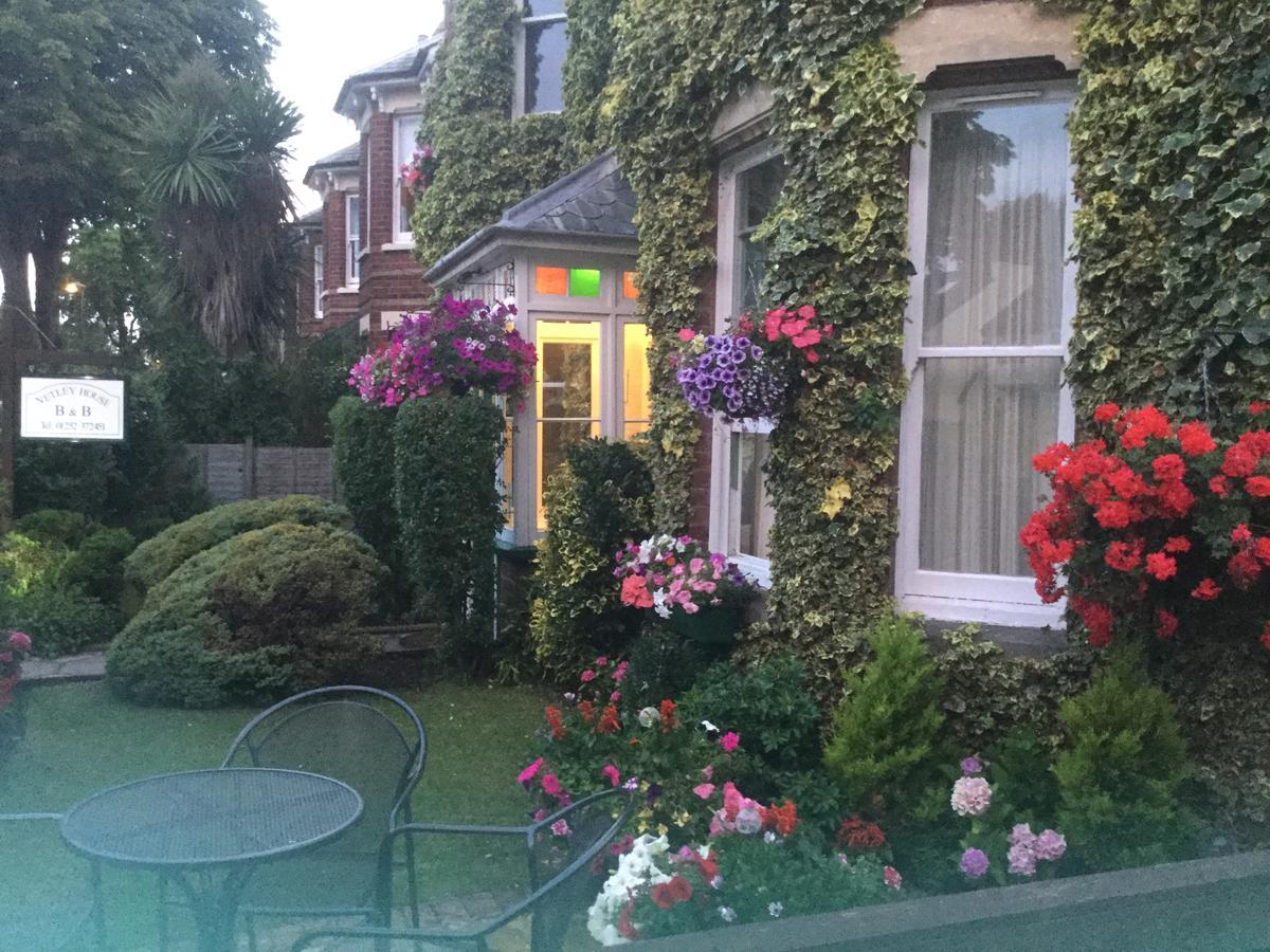 פארנבורו Netley Guest House מראה חיצוני תמונה