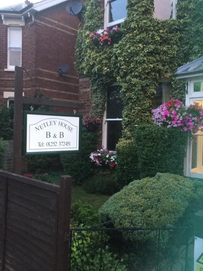 פארנבורו Netley Guest House מראה חיצוני תמונה