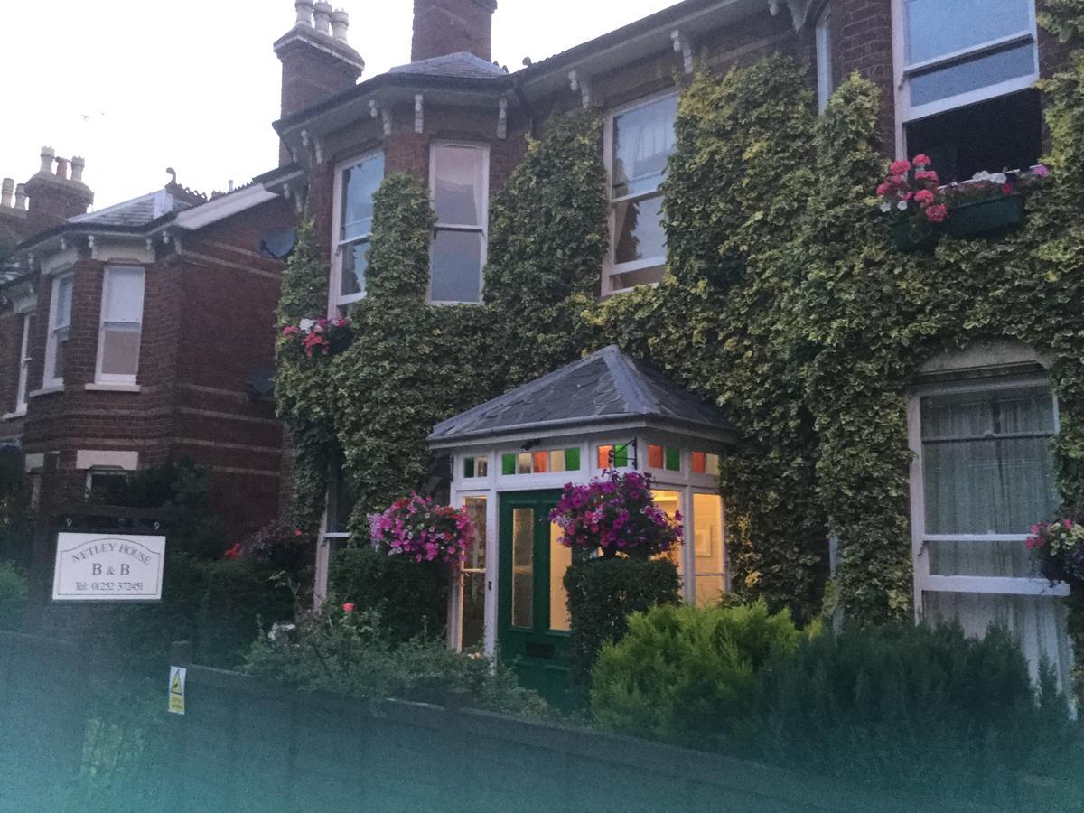 פארנבורו Netley Guest House מראה חיצוני תמונה